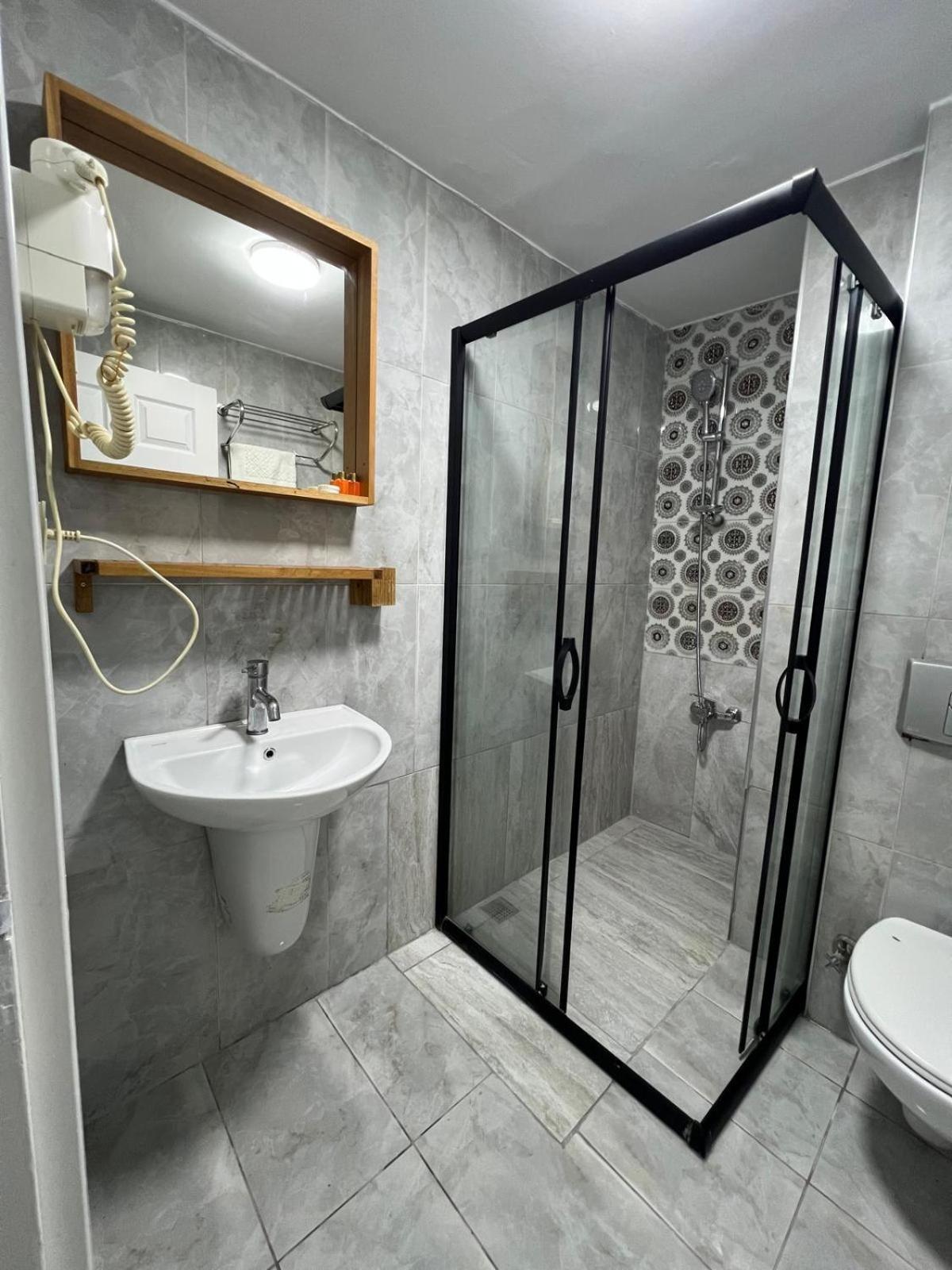 Taksim Dora Hotel Istanbul Bagian luar foto