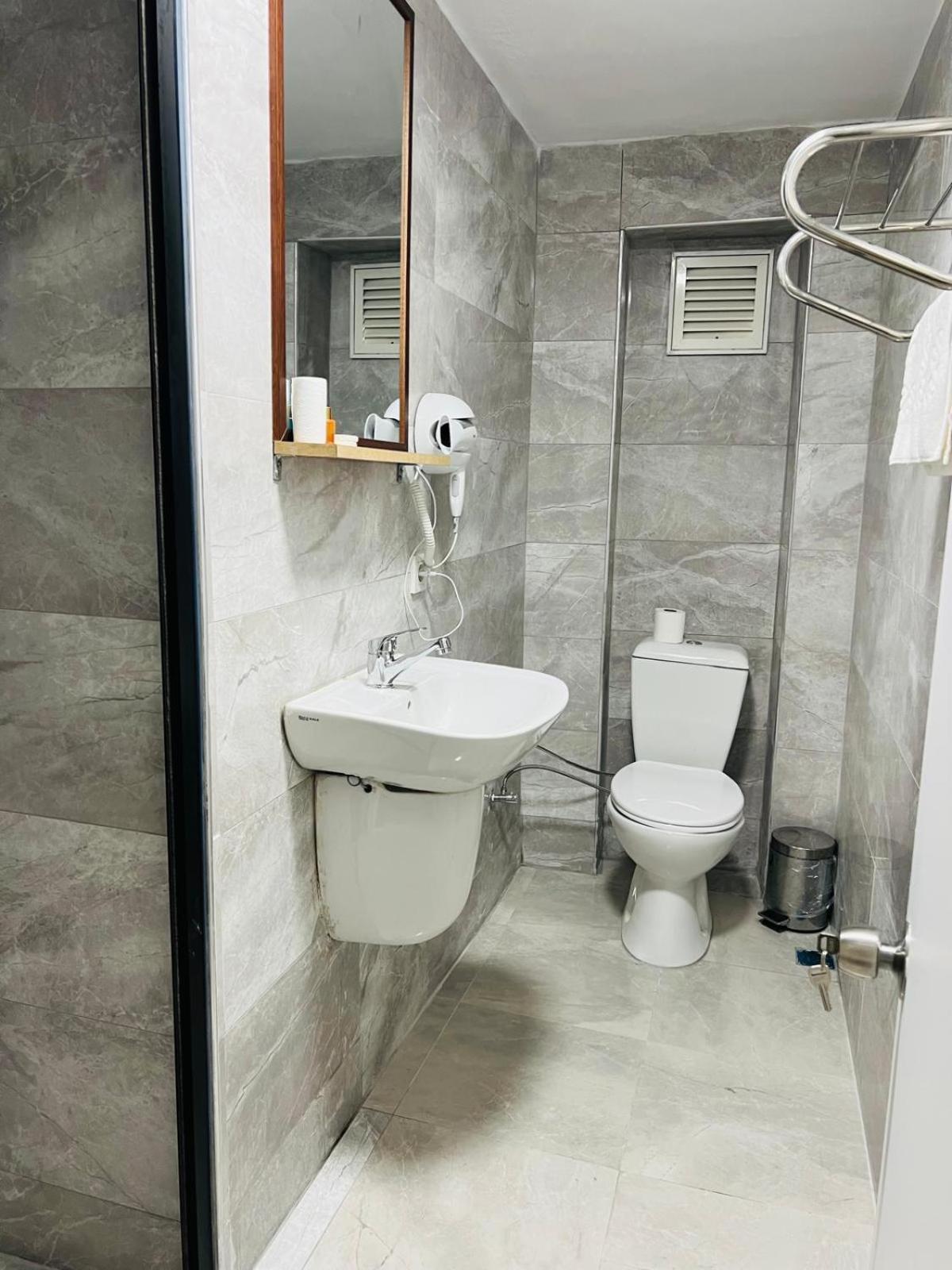 Taksim Dora Hotel Istanbul Bagian luar foto