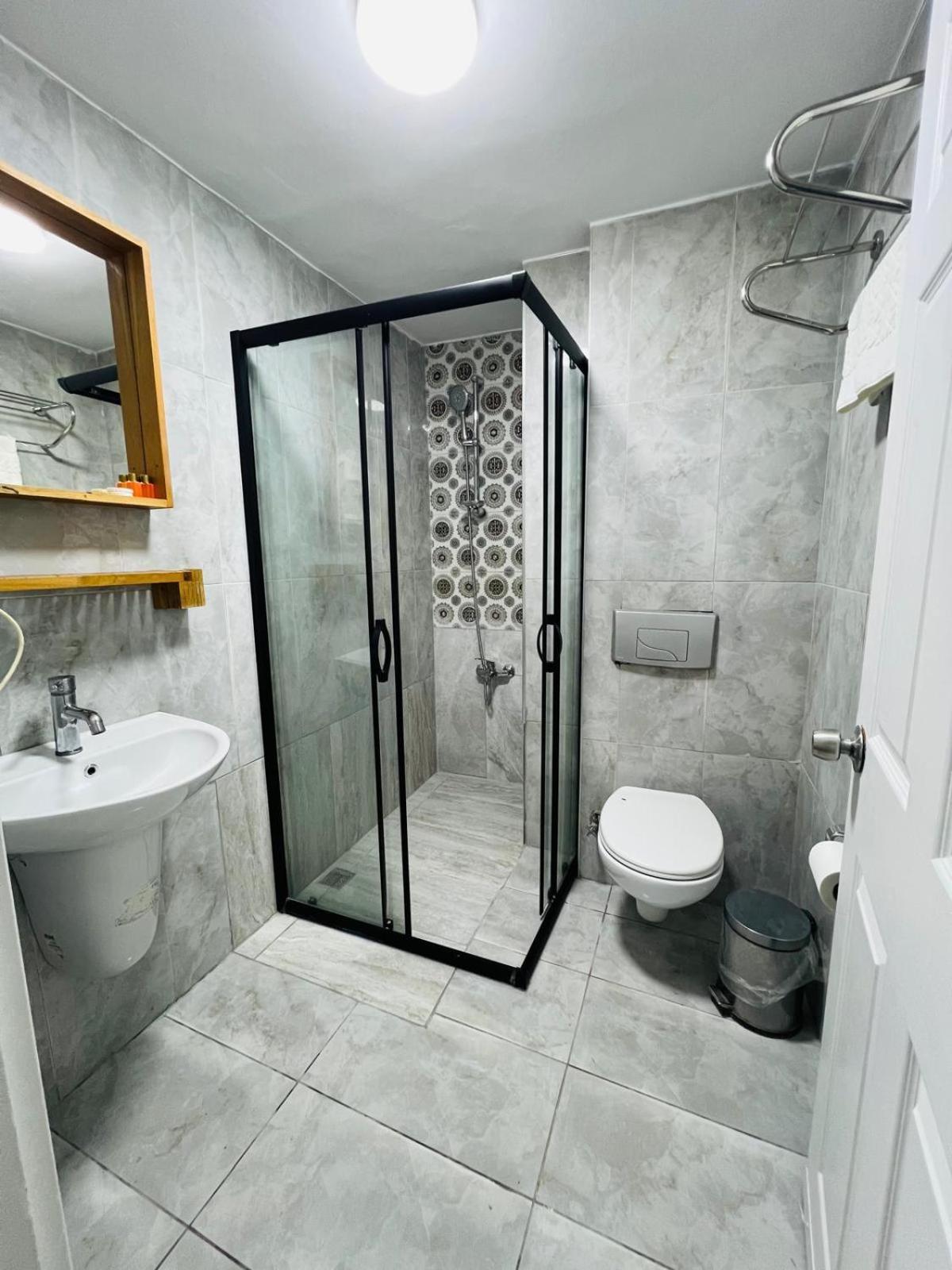 Taksim Dora Hotel Istanbul Bagian luar foto